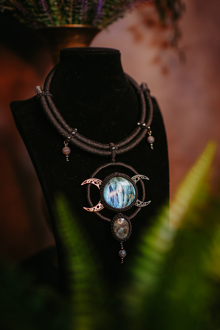 st_photographie_fundus_schmuckfundus_schmuck_blackzorya_004_necklace st_photographie_fundus_schmuckfundus_schmuck_blackzorya_necklace