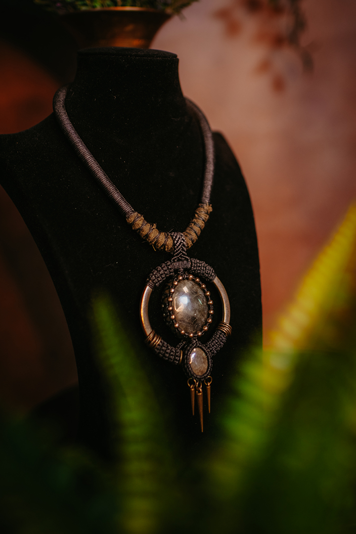 st_photographie_fundus_schmuckfundus_schmuck_blackzorya_005_necklace st_photographie_fundus_schmuckfundus_schmuck_blackzorya_necklace
