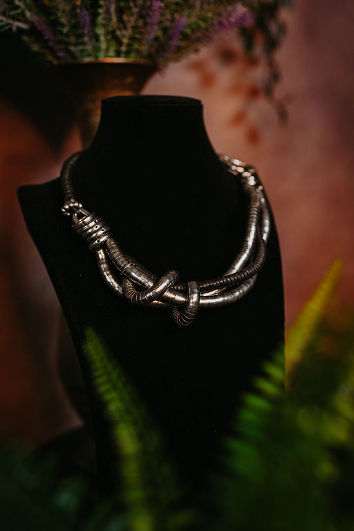 st_photographie_fundus_schmuckfundus_schmuck_fotoshooting_fantasyshooting_statementkette_005_necklace st_photographie_fundus_schmuckfundus_schmuck_fotoshooting_fantasyshooting_statementkette_necklace