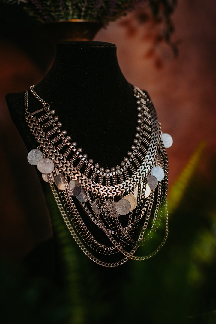 st_photographie_fundus_schmuckfundus_schmuck_fotoshooting_fantasyshooting_statementkette_006_necklace st_photographie_fundus_schmuckfundus_schmuck_fotoshooting_fantasyshooting_statementkette_necklace